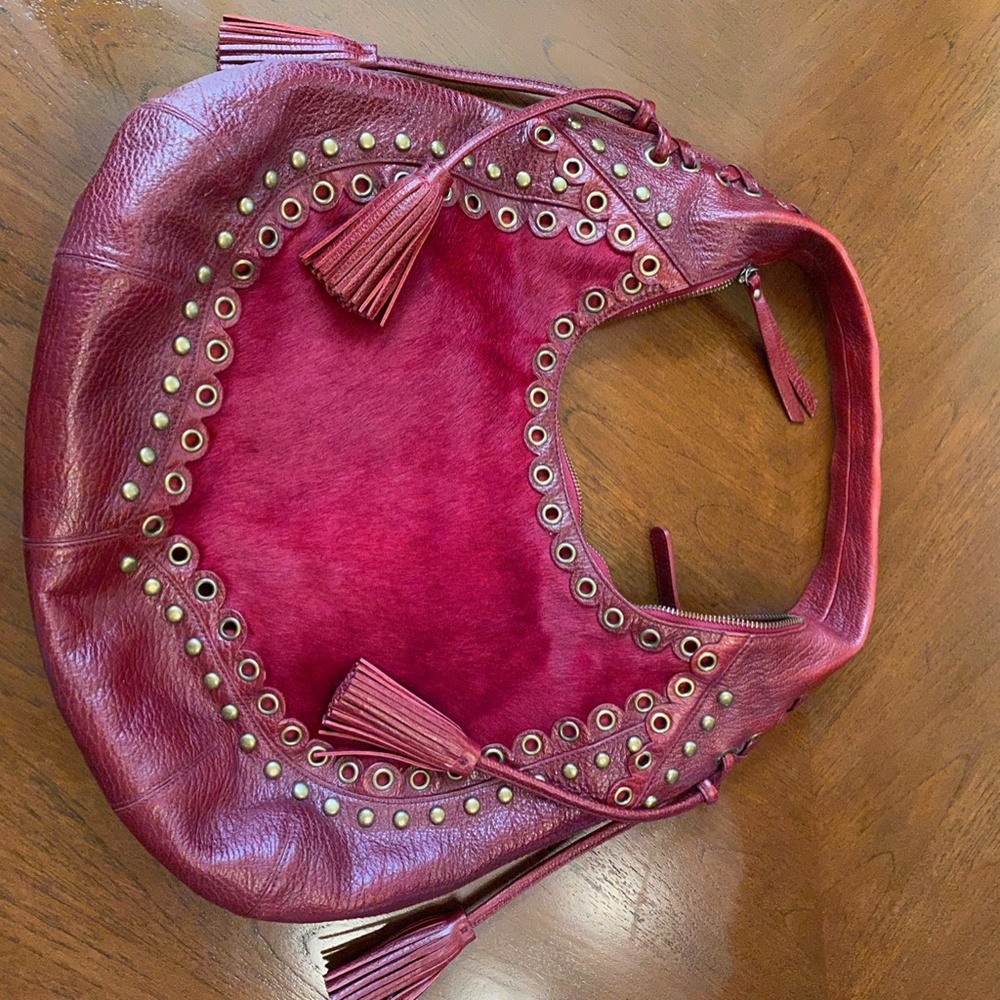 Isabella Fiore Red Hobo Bag - Picture 5 of 14
